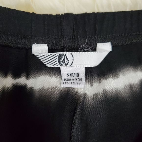 Volcom Juniors Skippin Town Striped Flared Pant - Picture 3 of 6